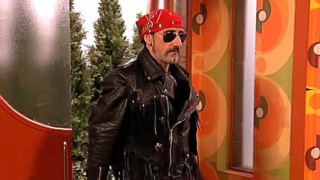 Enrique sufre un accidente de moto