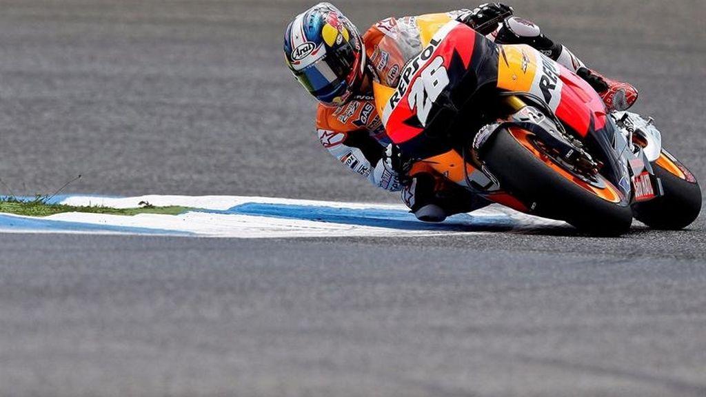 Dani Pedrosa pilotando en Estoril