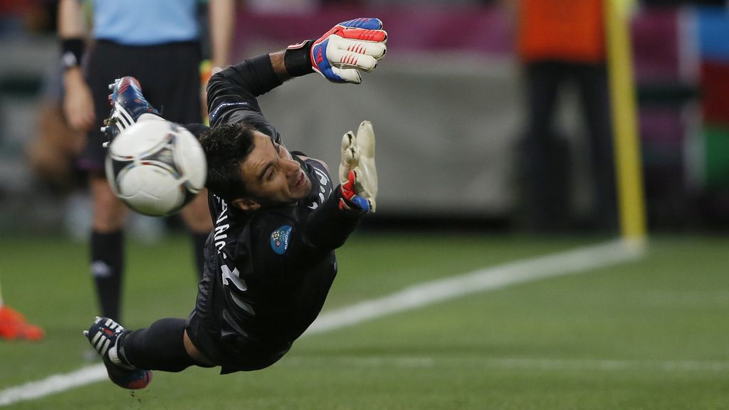 Las mejores fotos de los penaltis que nos meten en una nueva final