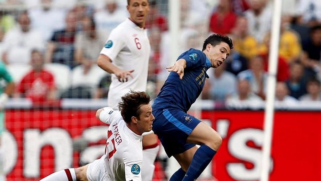 Duelo entre los gallos bleus y los pros ingleses