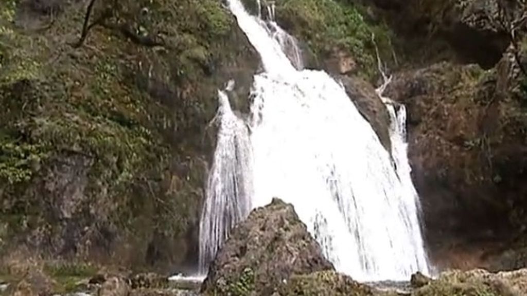 Atascos en Río Mundo, Albacete, para ver un gran espectáculo de la naturaleza