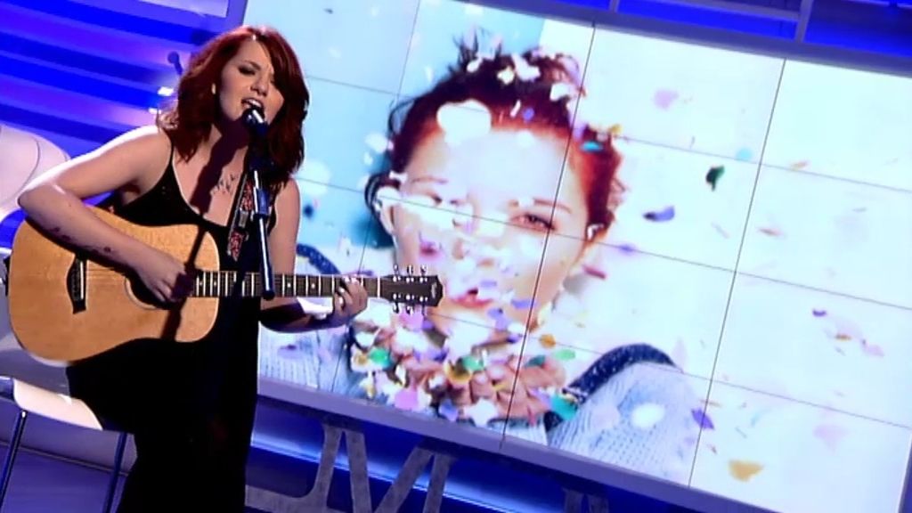 Electric Nana visita a El programa de Verano para presentar "Divinity Won't Stop"