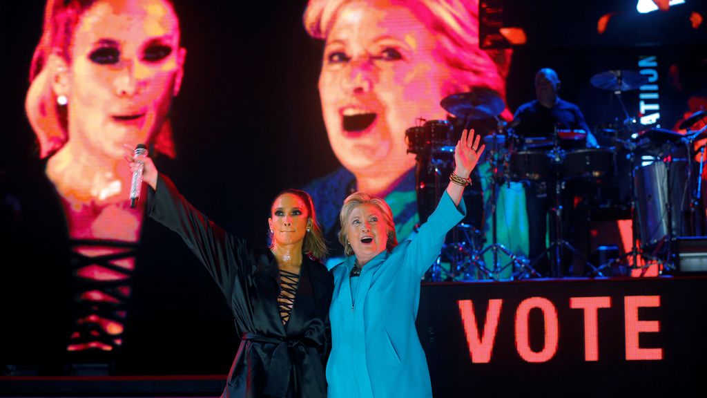 Jennifer Lopez hace campaña por Hillary Clinton