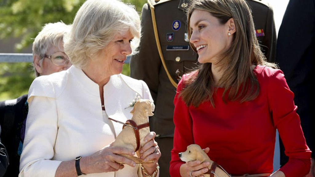 El Príncipe Carlos y su esposa Camilla, en España