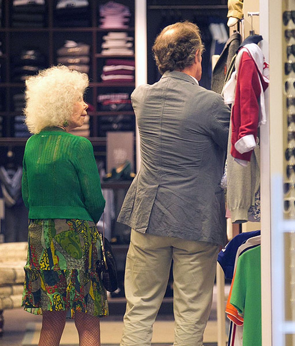 La Duquesa viste a su marido, Alfonso Diez, como a Fran Rivera