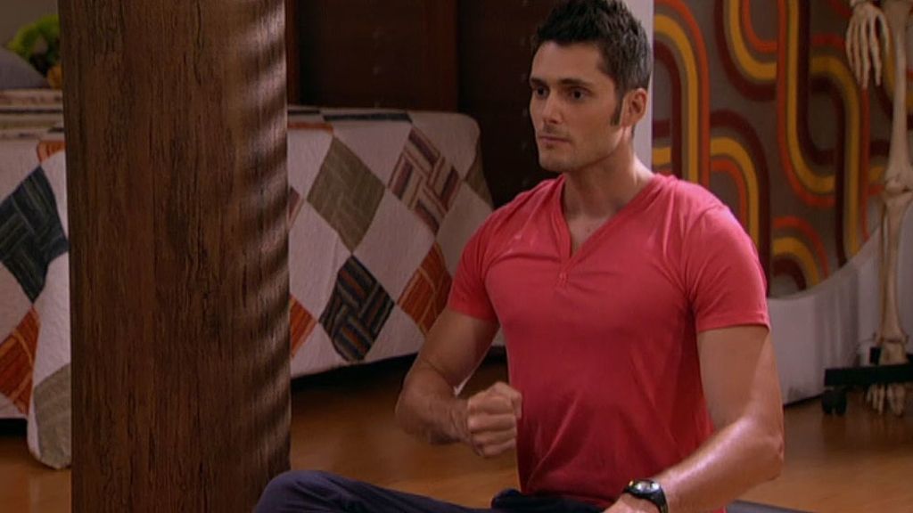 Las dos amigas son capaces todo con tal de ligar