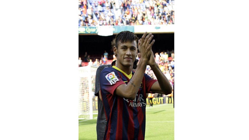 Neymar, presentado oficialmente en el Camp Nou