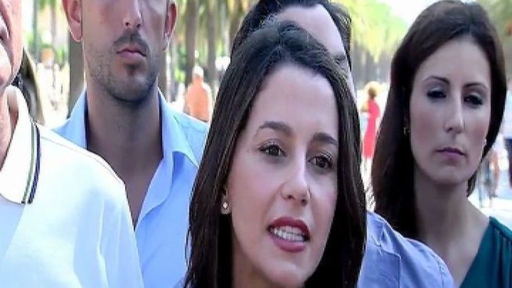 Inés Arrimadas acusa a Artur Mas de "no querer dar la cara"