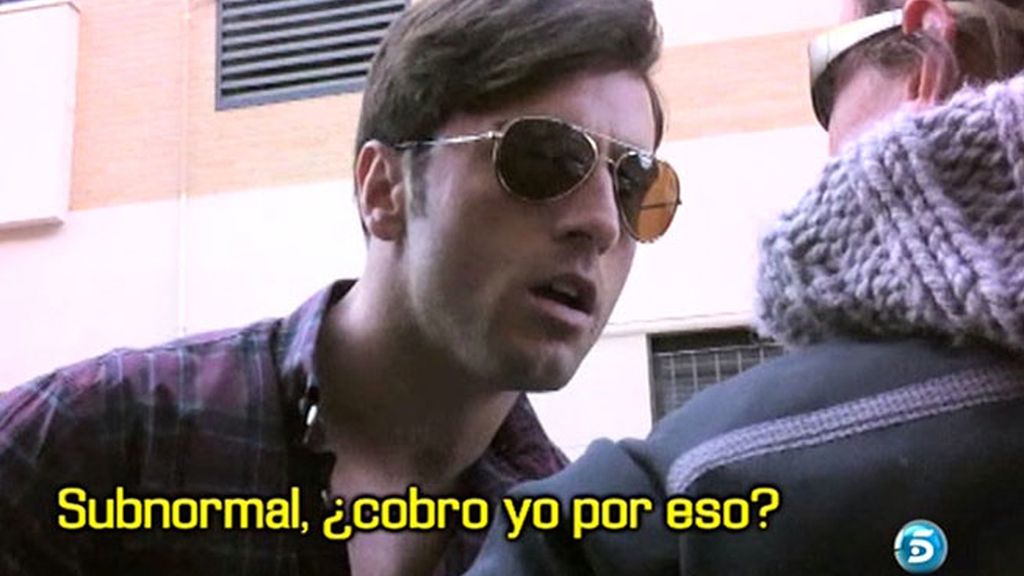 El cantante, enfadado por la presencia de la prensa