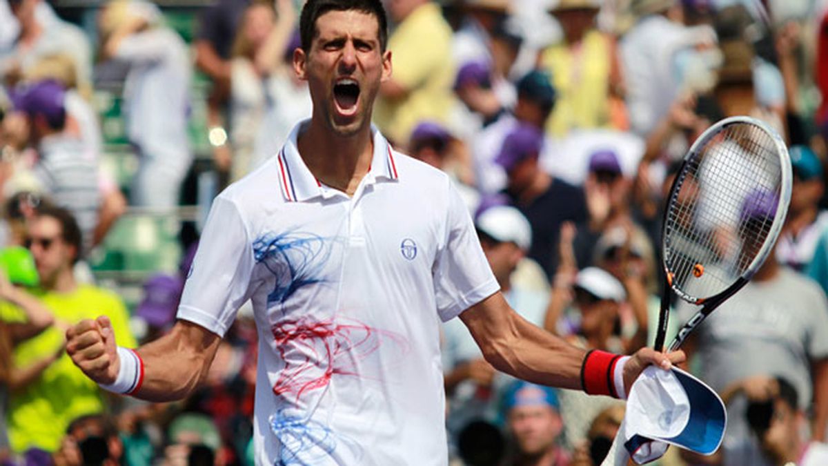 Djokovic vuelve a triunfar en Miami