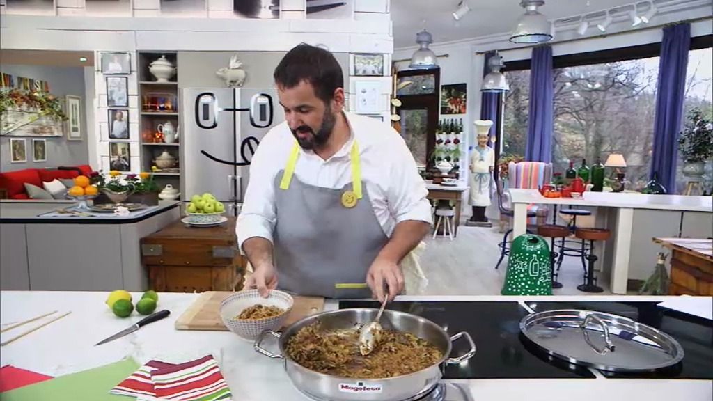 David de Jorge "tunea" una paella al estilo Bollywood, en 'Robin Food'