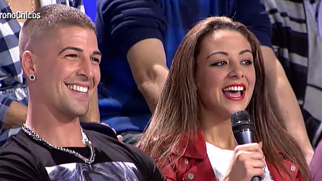 Paula ya tiene el título de estilista Paula ya tiene el título de estilista