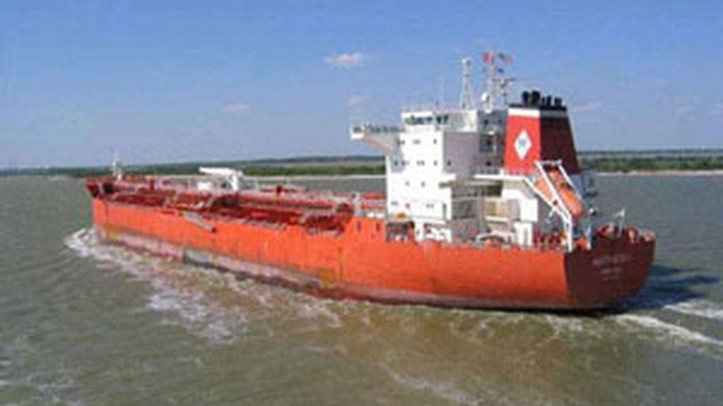 Fotografía facilitada por Consultores de Navegación del petrolero secuestrado "Matheos I" el miércoles en el golfo de Guinea FOTO: EFE Fotografía facilitada por Consultores de Navegación del petrolero secuestrado "Matheos I" el miércoles en el golfo de Guinea FOTO: EFE