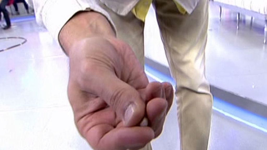 Lydia Lozano huye de Kiko Hernández y su muela