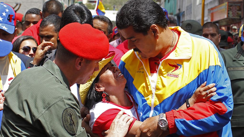Traslado del féretro de Chávez a la Academia militar en Caracas