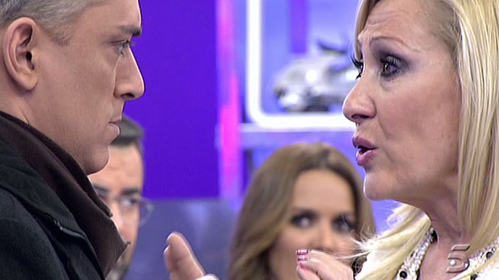 La colaboradora llora recordando: "hablando le hice daño a mi hija"