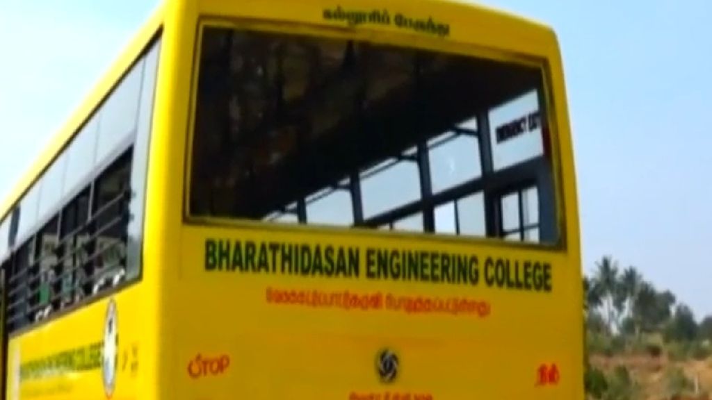 Cae un meteorito y mata a un conductor de autobús en la India