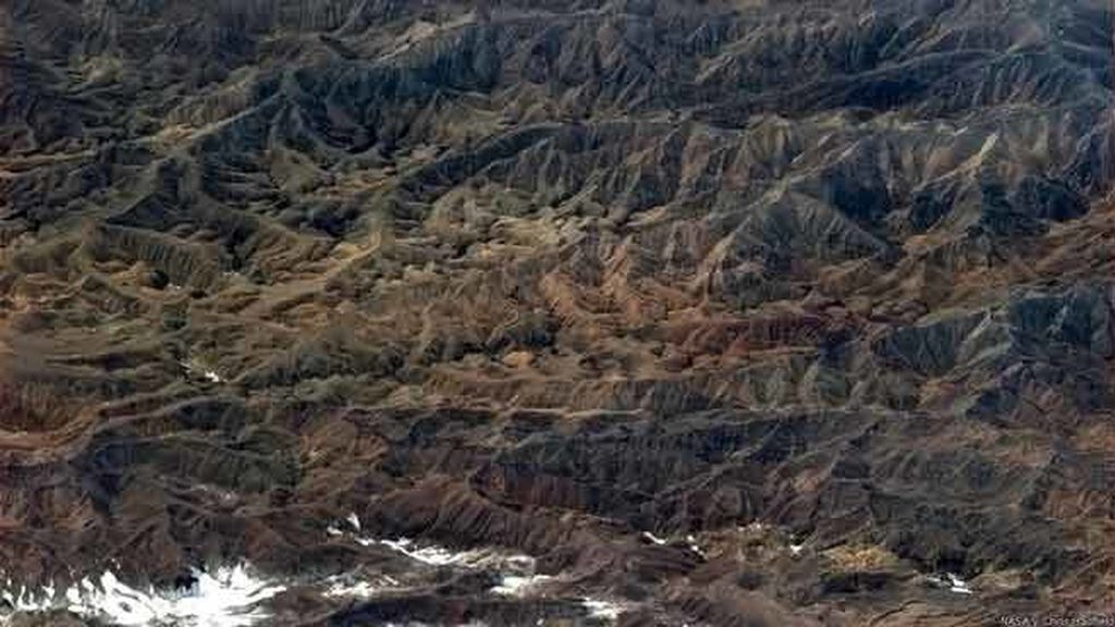 "Las cálidas texturas marrones de los andes patagónicos"