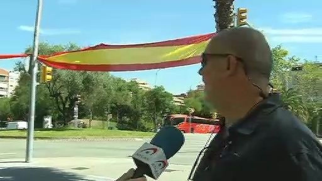 ¿Quién está detrás del misterioso caso de las banderas españolas en Barcelona?