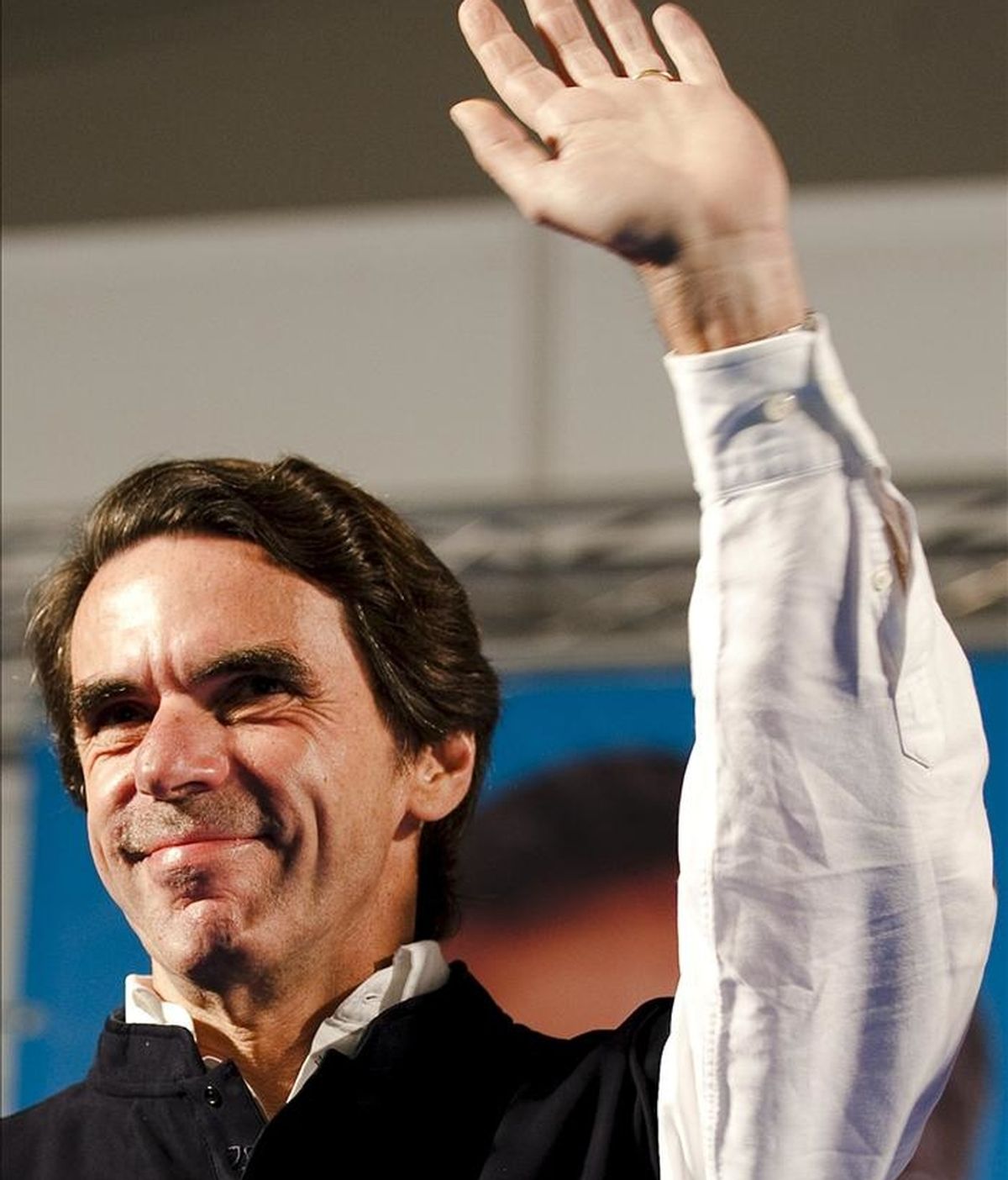 El expresidente del Gobierno José María Aznar carga contra e Gobierno. Vídeo: Informativos Telecinco.