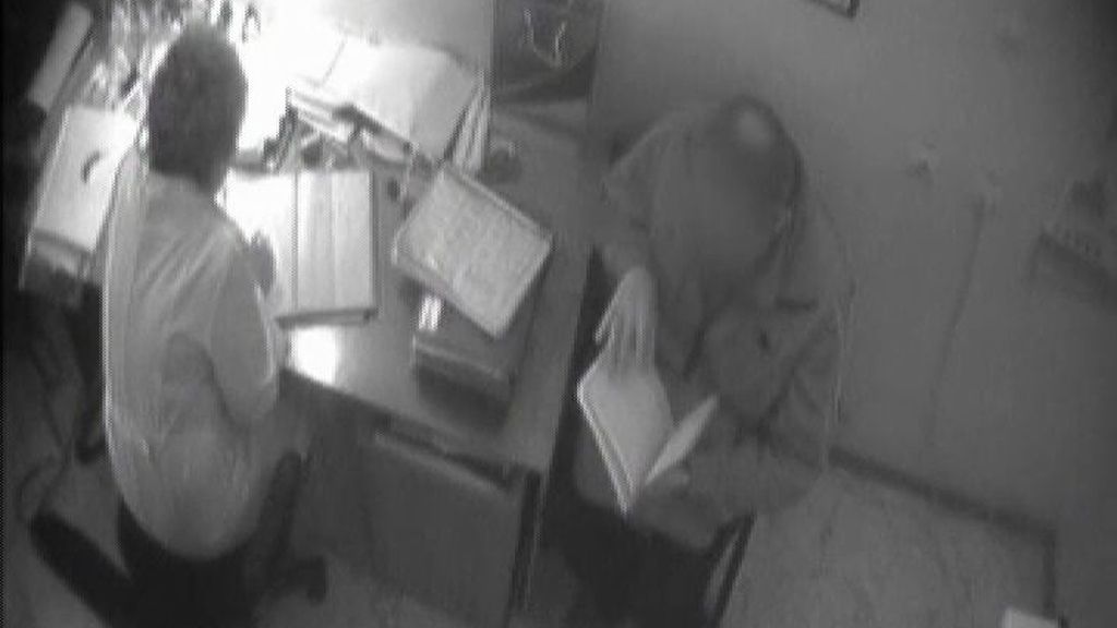 Revelan cómo pilotos y controladores pagaban por certificados médicos falsos