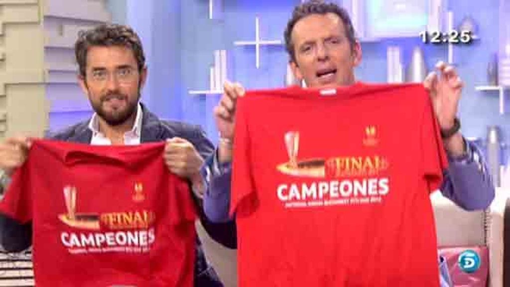 Ana Rosa ha celebrado el triunfo con una camiseta conmemorativa