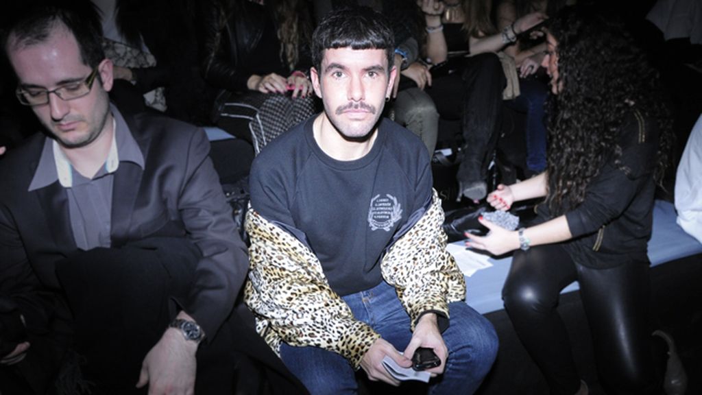 Los famosos también apoyan a los jóvenes diseñadores