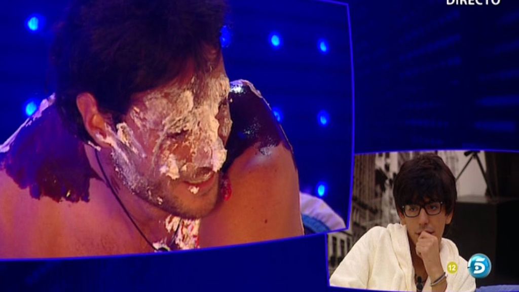 Una fuente de chocolate les endulzó la noche