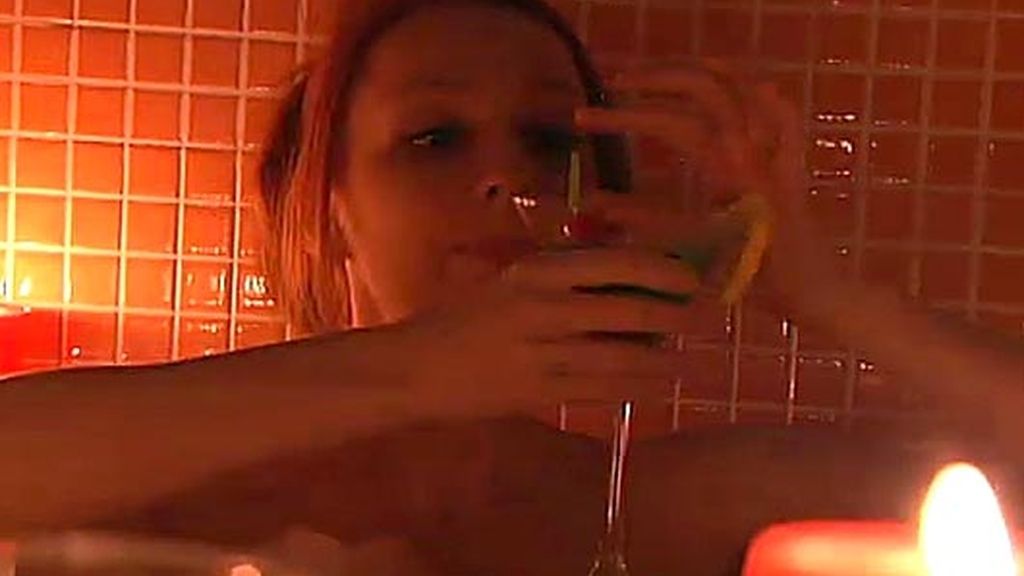 ¡Judith, en paños menores!