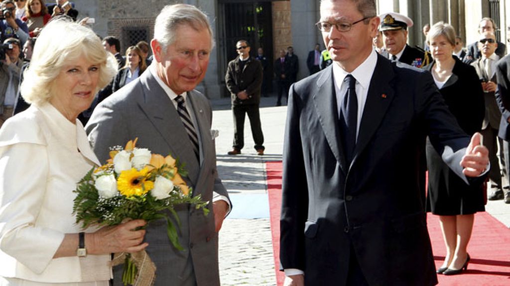 El Príncipe Carlos y su esposa Camilla, en España