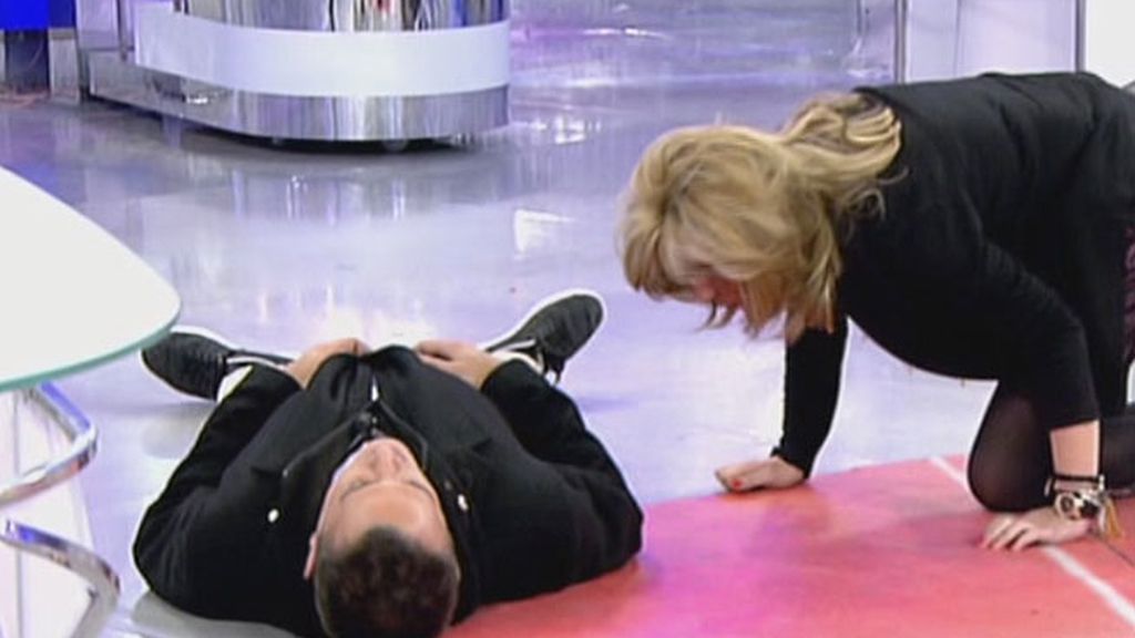 Lydia Lozano imita a Dorso, la mascota de GH 12+1, y Kiko H. a Pepe