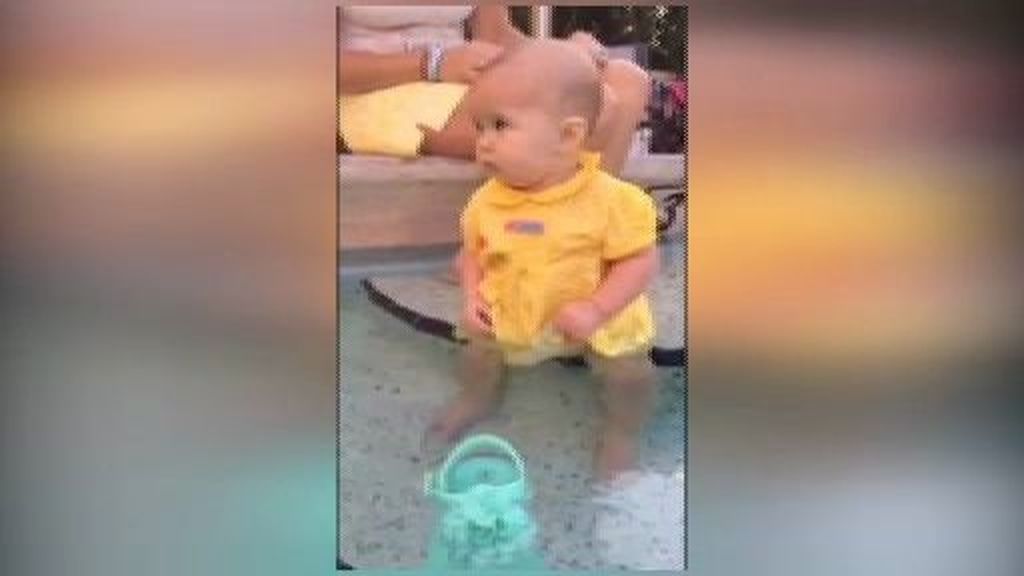 ¿Deben los bebés flotar por sí solos?