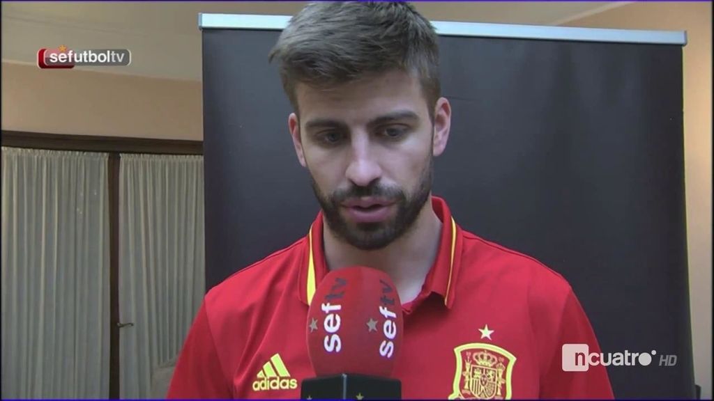 Piqué, lamenta la pérdida de Johan Cruyff: 