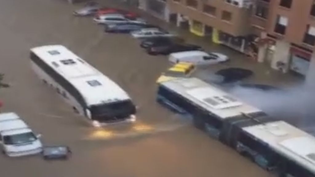 Málaga sufre las peores inundaciones en 25 años