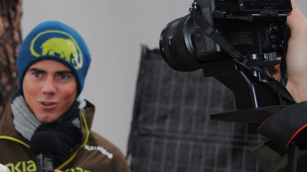 Nico Terol atiende a la prensa