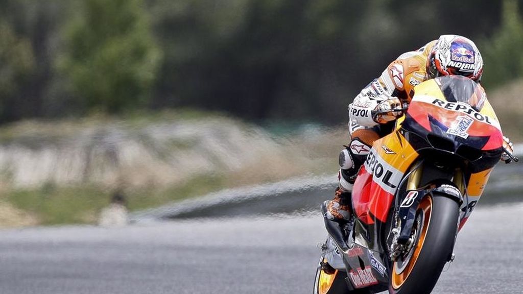 Stoner, a todo gas en la carrera de Estoril