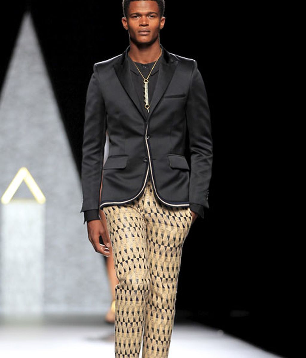 Las formas piramidales y el color flúor