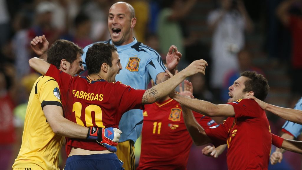 Las mejores fotos de los penaltis que nos meten en una nueva final