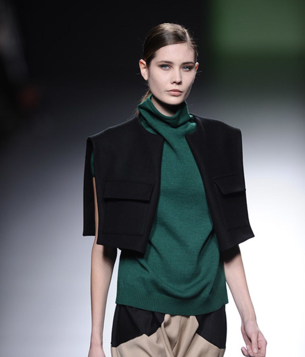 Volúmenes en faldas, vestidos y chaquetas