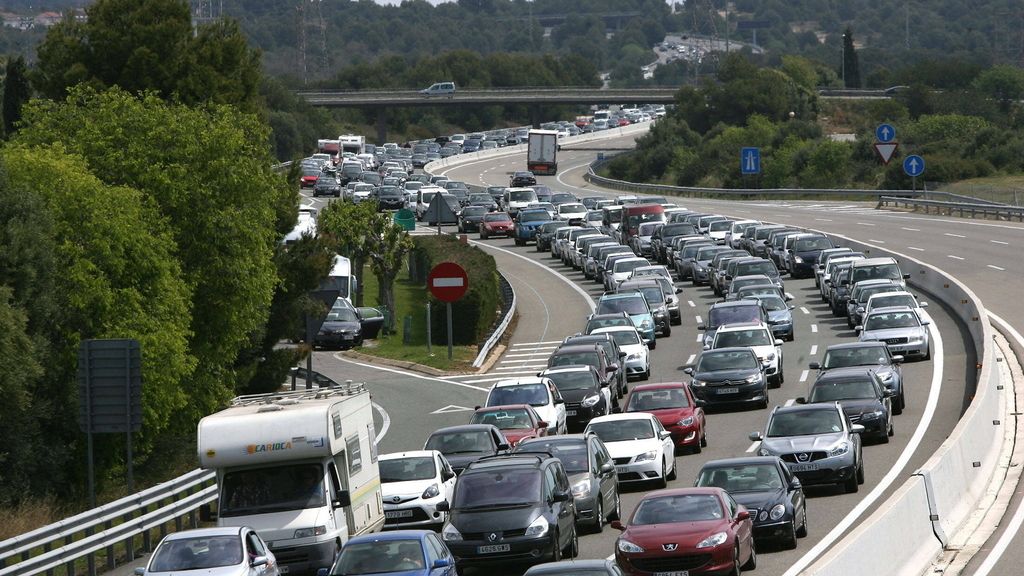 Arranca el puente con más tráfico de todo el año en España
