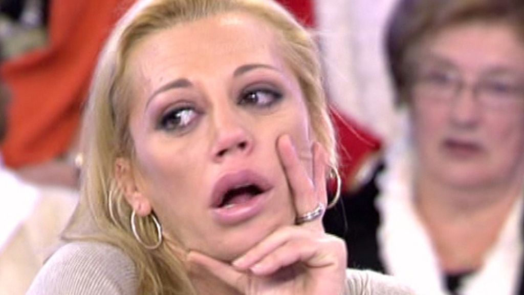 No explicaba el motivo, pero la co - presentadora no podía evitar las lágrimas