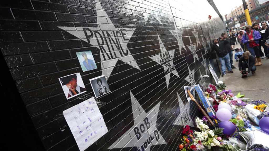 ¿Por qué murió Prince?