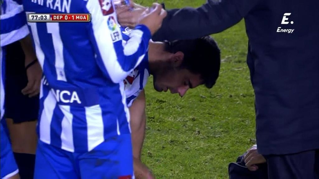 Juan Domínguez rompe a sangrar por la nariz tras un fortísimo balonazo en la cara