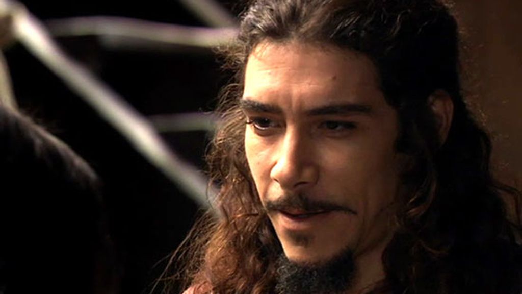 Carmen Bocanegra pierde la ropa