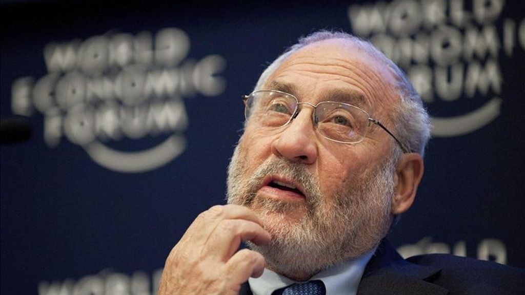 En las siguientes posiciones Time colocó, en este orden, al economista estadounidense y ganador de un Nobel de Economía Joseph Stiglitz (imagen), al fundador y consejero delegado del videoclub "en casa" Netflix, Reed Hastings. EFE/Archivo