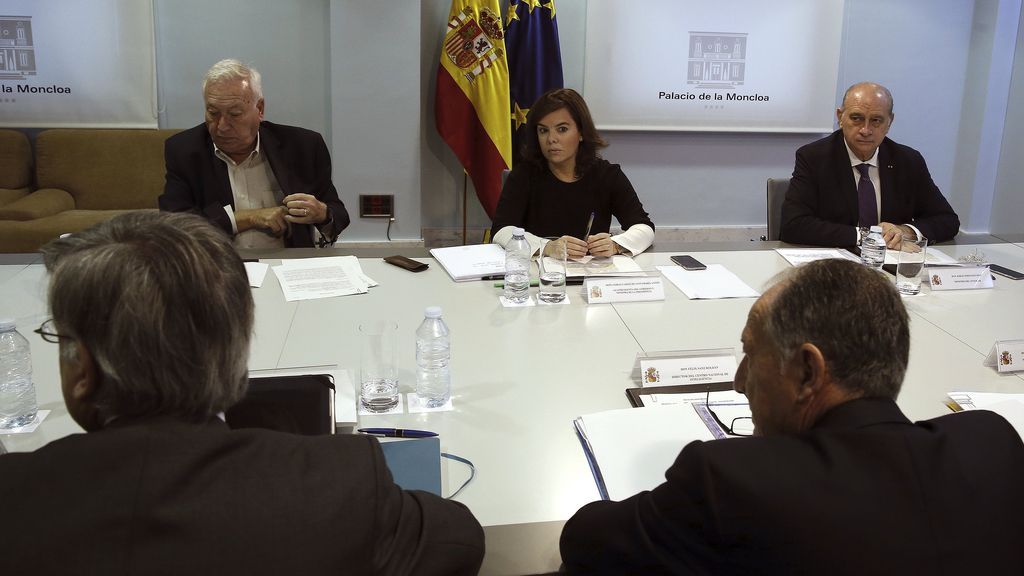 Sáenz de Santamaría se reúne en Moncloa con el director del CNI