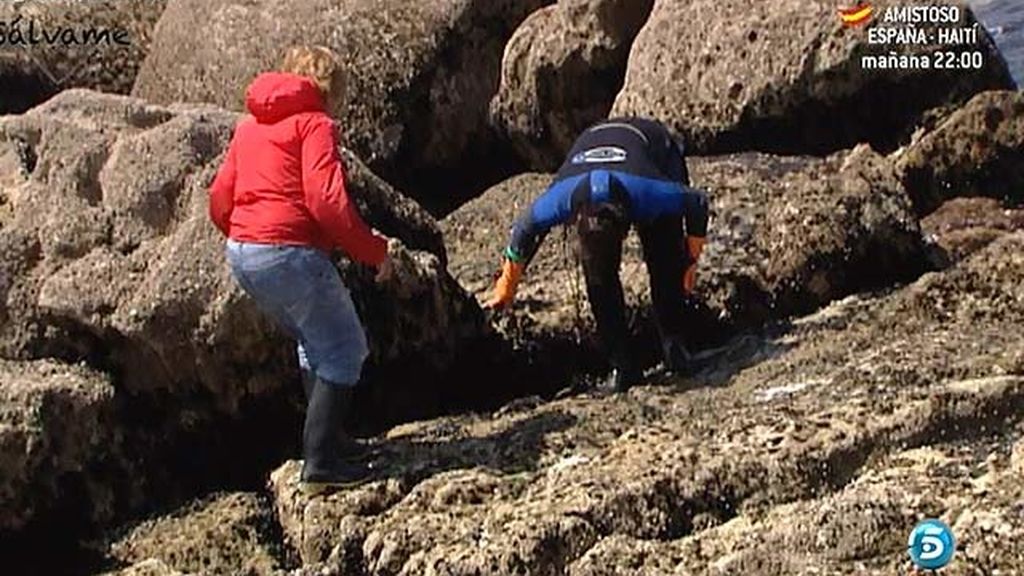La periodista ha trabajado durante tres días con pescadores y mariscadoras