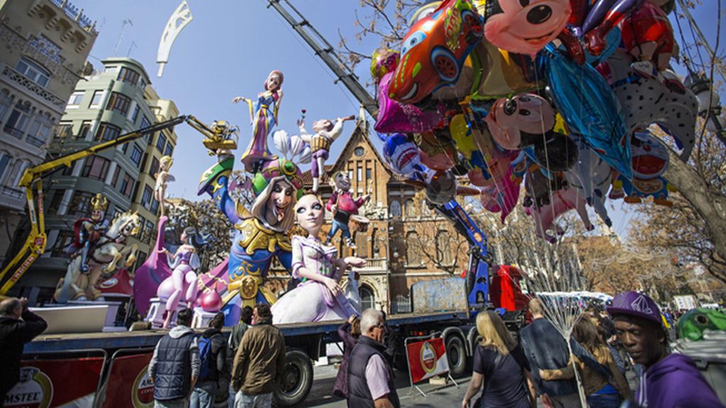 Todo a punto en Valencia para las Fallas
