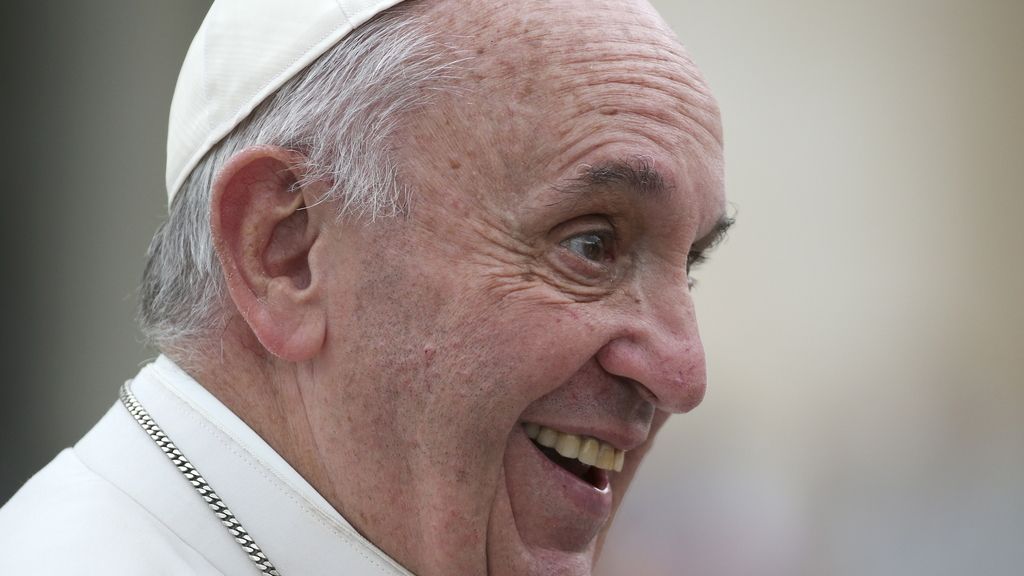 El Papa pide perdón por los escándalos producidos en Roma y en el Vaticano
