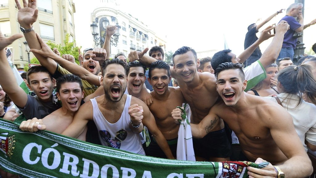 Córdoba sale a la calle para celebrar su ascenso